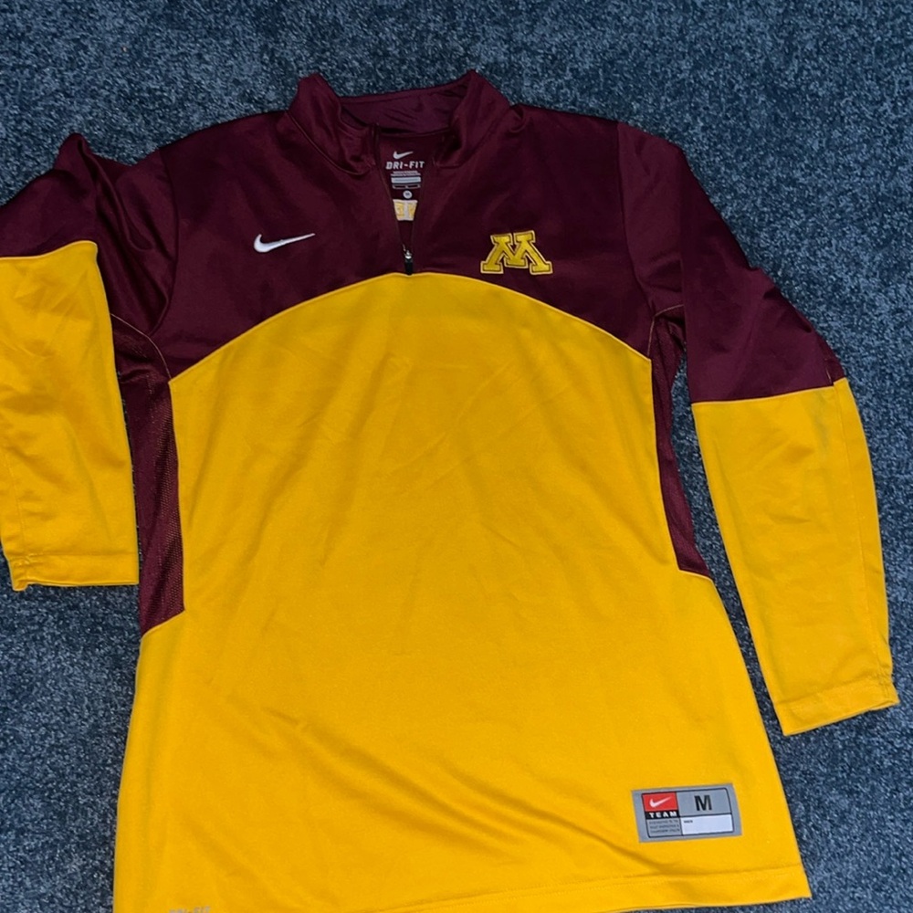 Minnesota zip up